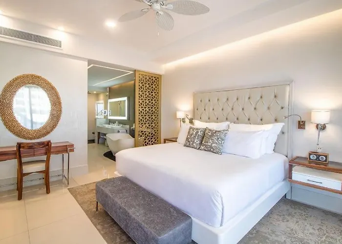 2 Bed 2 Bath Luxury Hotel *